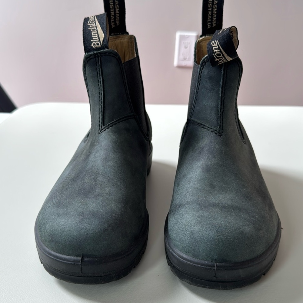 Blundstone women’s Chelsea boots